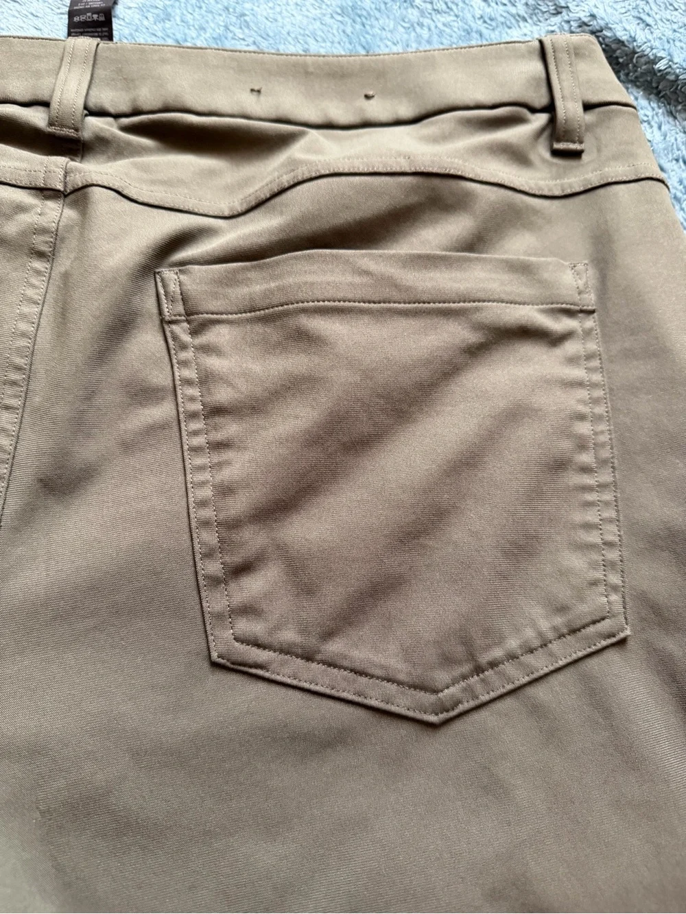 lululemon athletica Men's olive green Chino-Style Pants